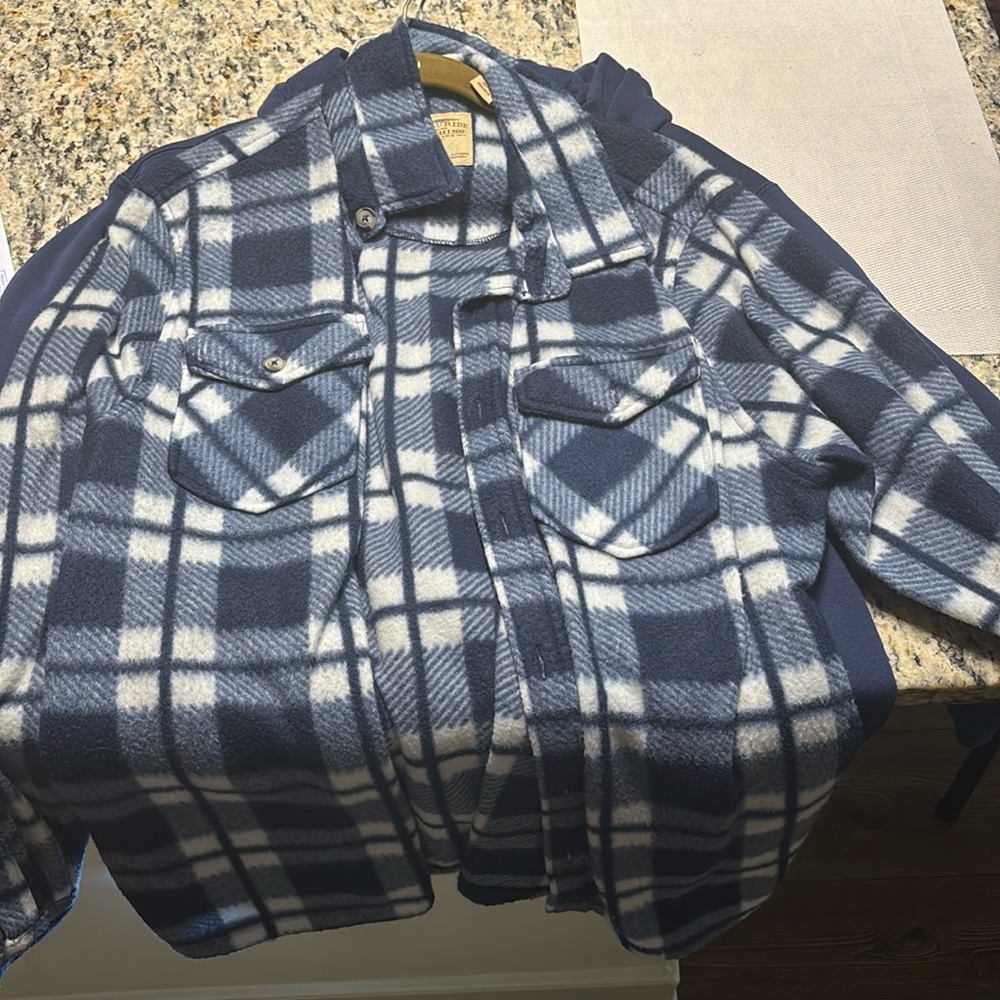 Blue and white flannel - Picture 1 of 1